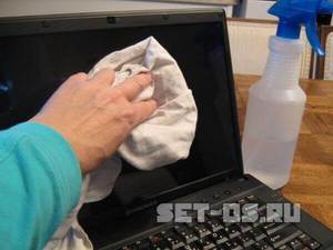 Как и чем чистить экран ноутбука
