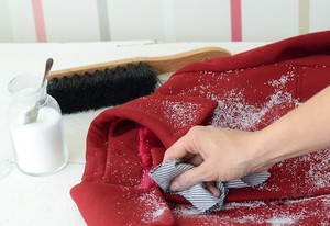 Как правильно чистить пальто