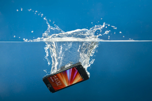 Попадание телефона в воду