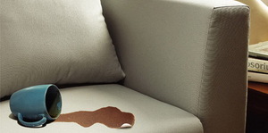 Разновидности загрязнений материала дивана