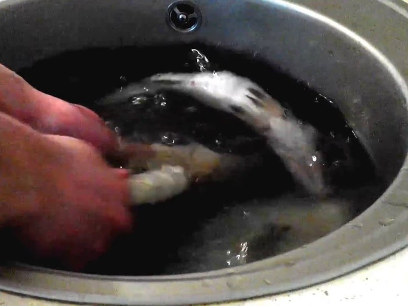 Как чистить рыбу своими руками