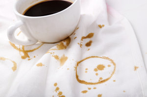 Как избавится от пятен кофе на белом белье
