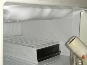 Марка холодильника и способ его разморозки
